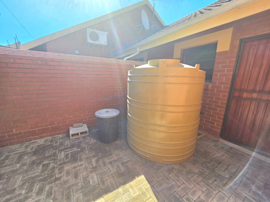 2 Bedroom Property for Sale in Eureka Free State